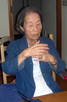 岸富美子・写真